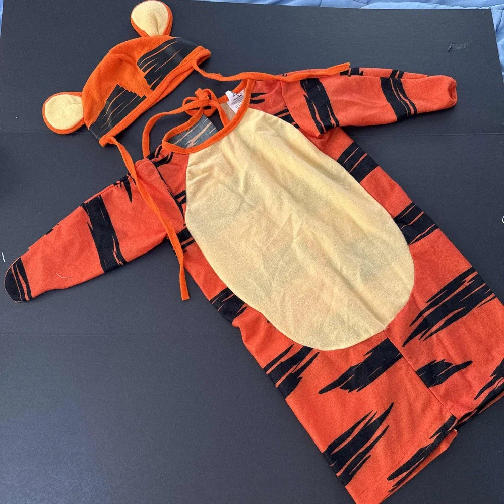 Vintage 90's Tigger Baby Sleeper Costume Disney Pooh Size 1 (12 months) With Hat